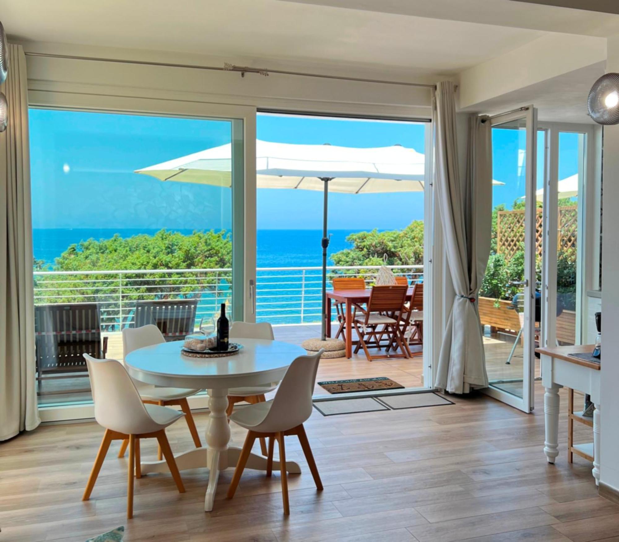 Alba Stupendo Appartamento In Villa Fronte Mare - Golfo Dell'Asinara - Internet Free Valledoria  Exterior photo
