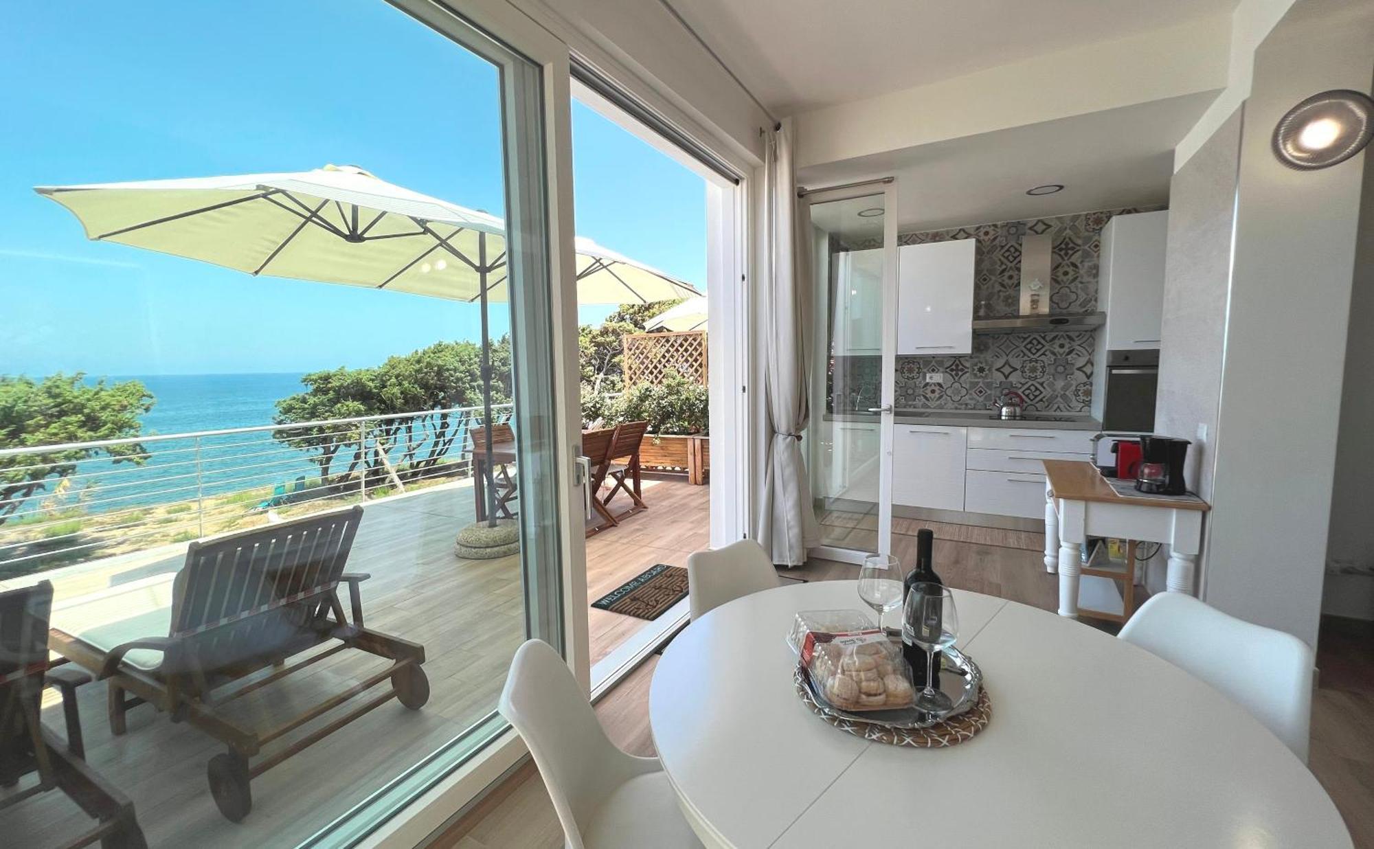Alba Stupendo Appartamento In Villa Fronte Mare - Golfo Dell'Asinara - Internet Free Valledoria  Exterior photo
